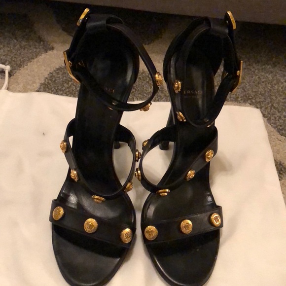 versace icon leather sandals